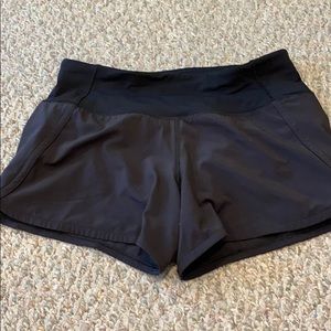 lululemon Hotty Hot Short “2.5”